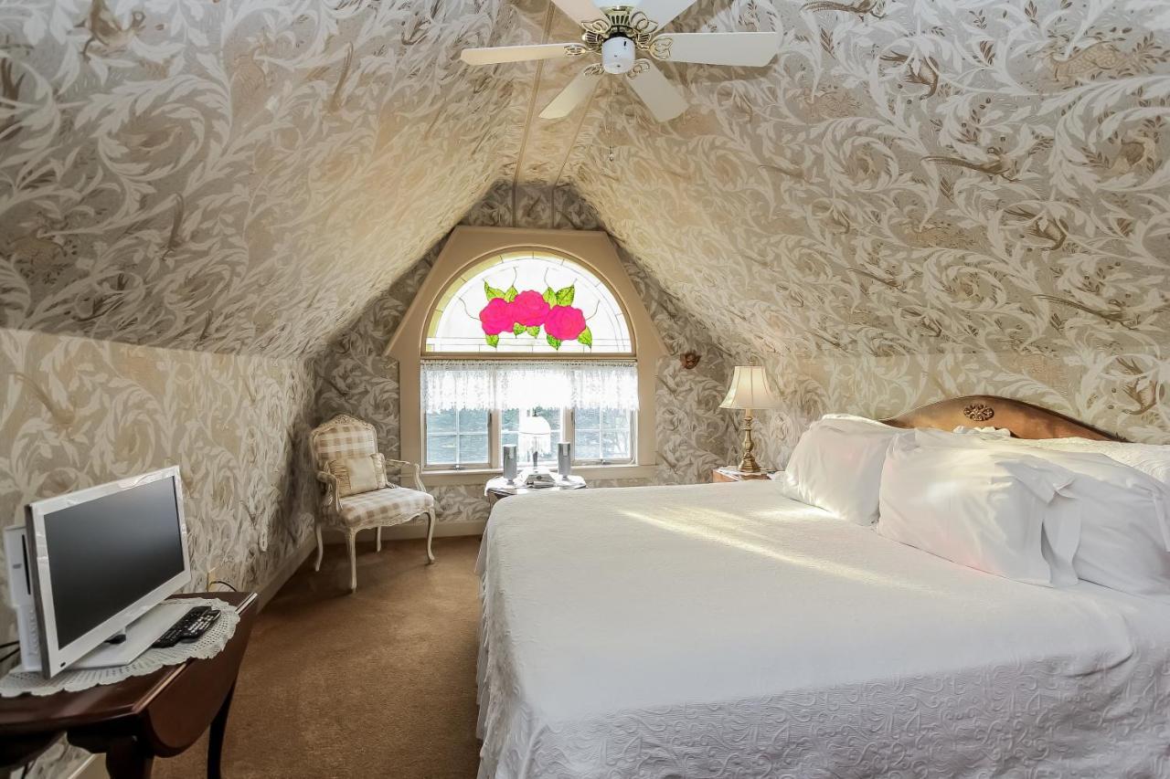 Yelton Manor Bed And Breakfast South Haven Phòng bức ảnh