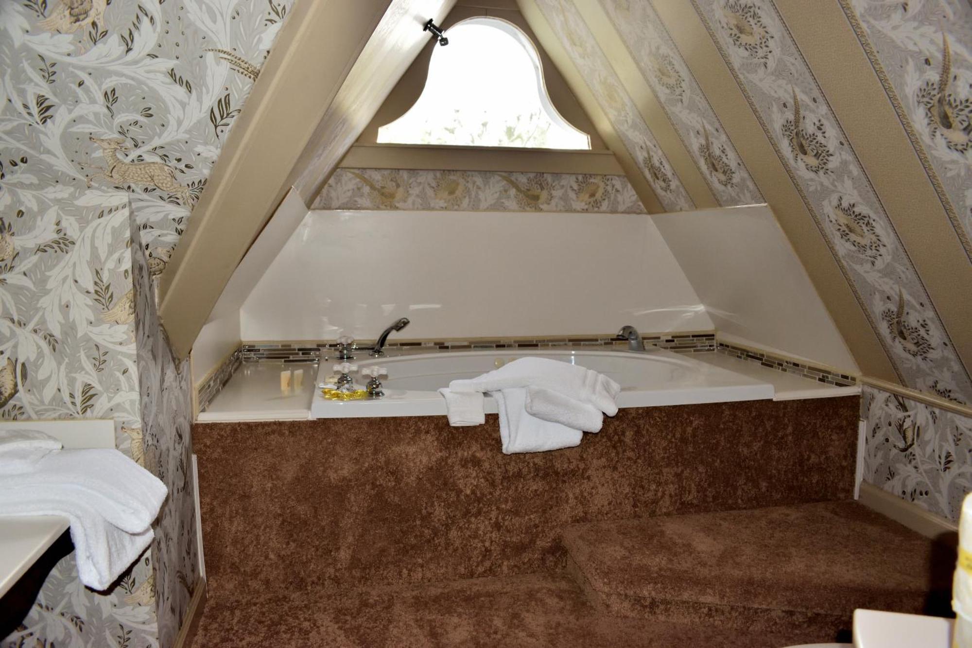 Yelton Manor Bed And Breakfast South Haven Phòng bức ảnh